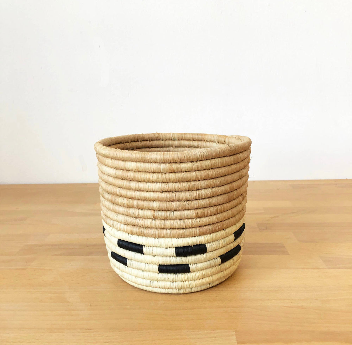 “AKEYO” Woven Planter Basket